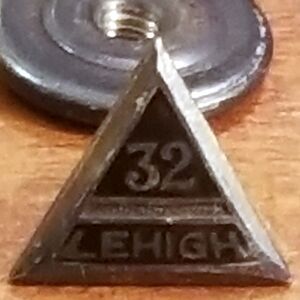 Antique Whitehead & Hoag Co. Lehigh 32nd Degree Mason Sterling Lapel Pin